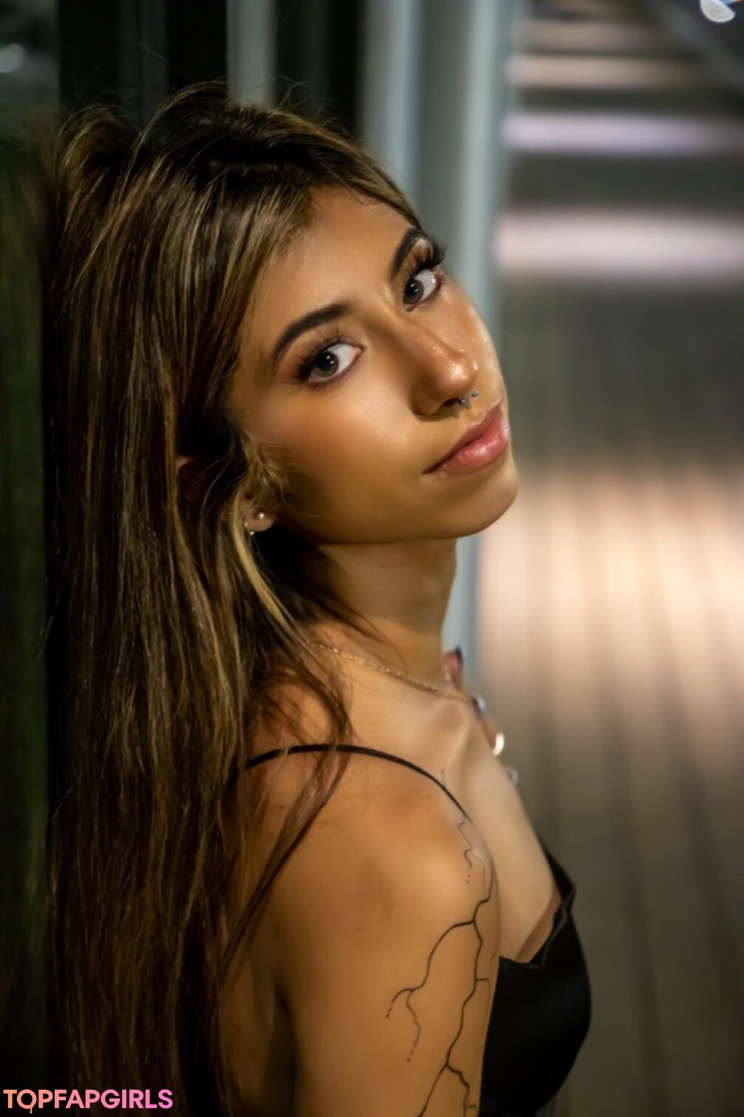 Delia Mandujano high quality pornstar galleries
