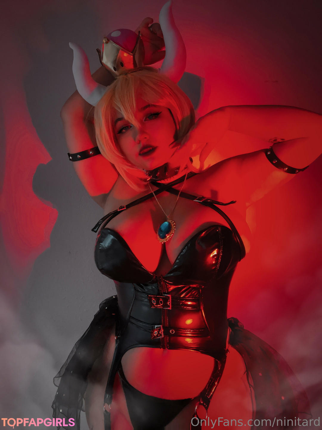 Niniitard top star photos