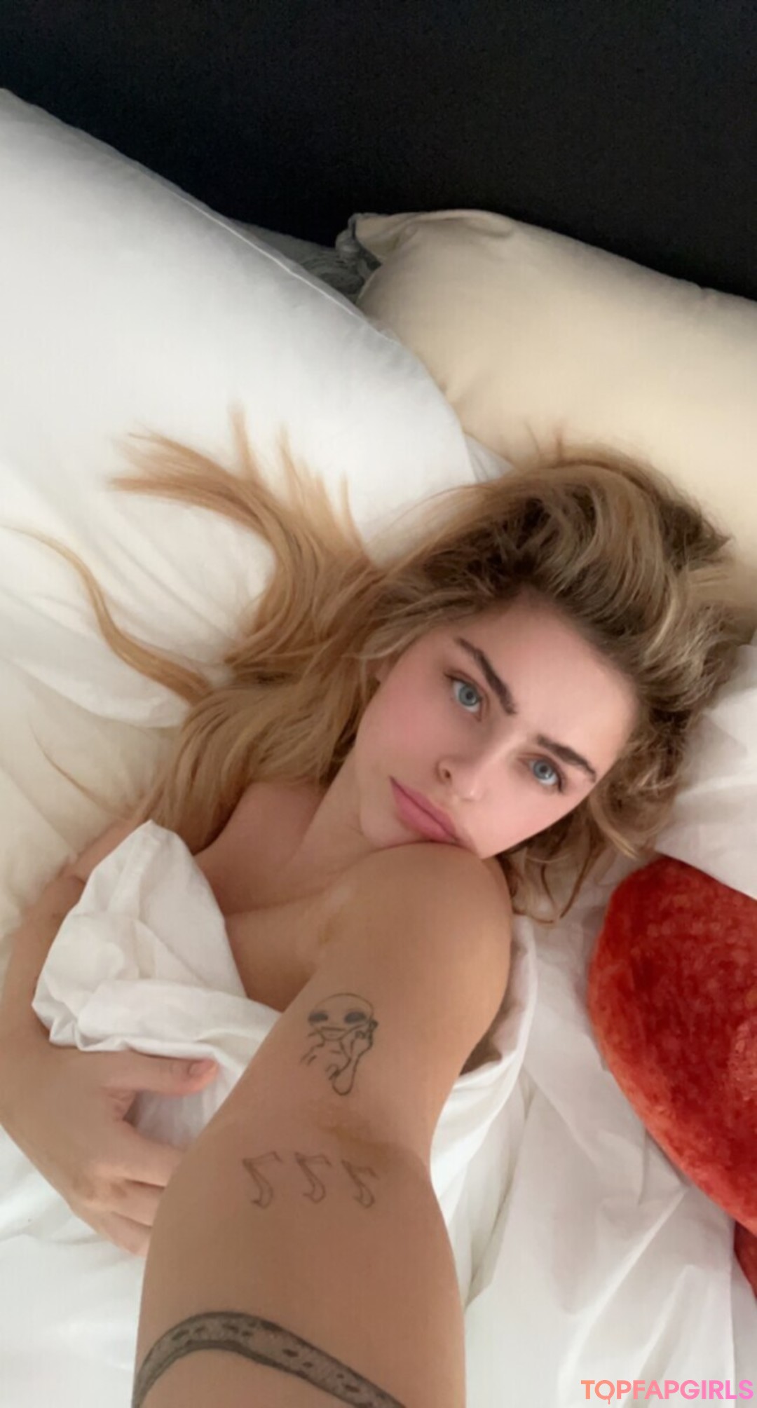 Lauren Hamden model nudes archive