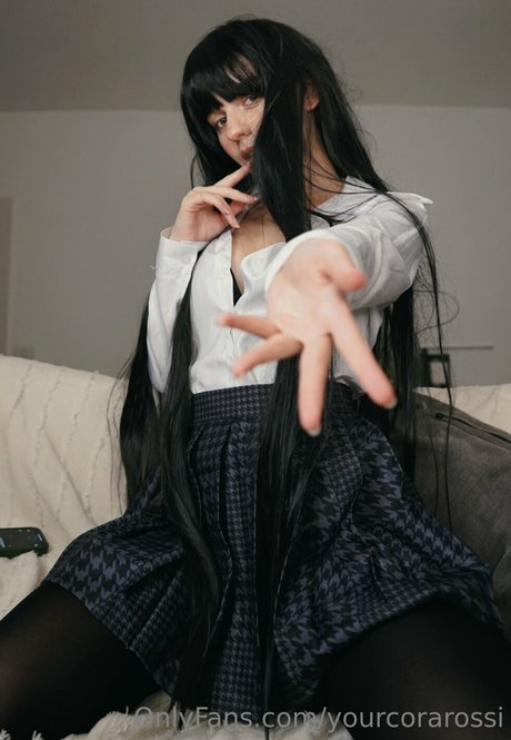 Cora Rossi hot model photos