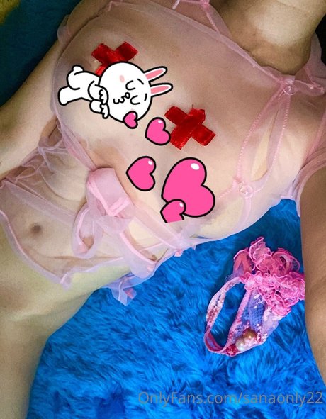 Emonchichi2 sexy star pic