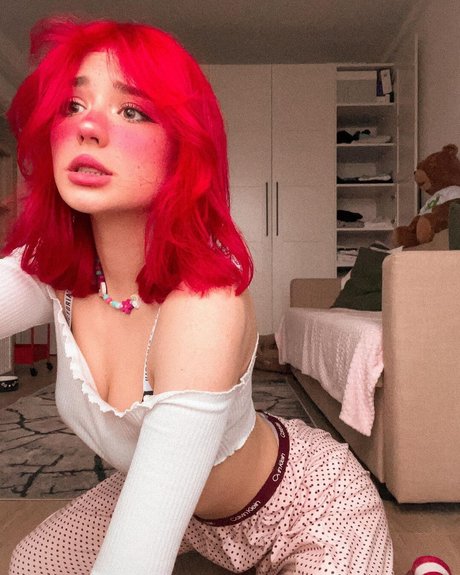 Flaffyx_ erotic actress image