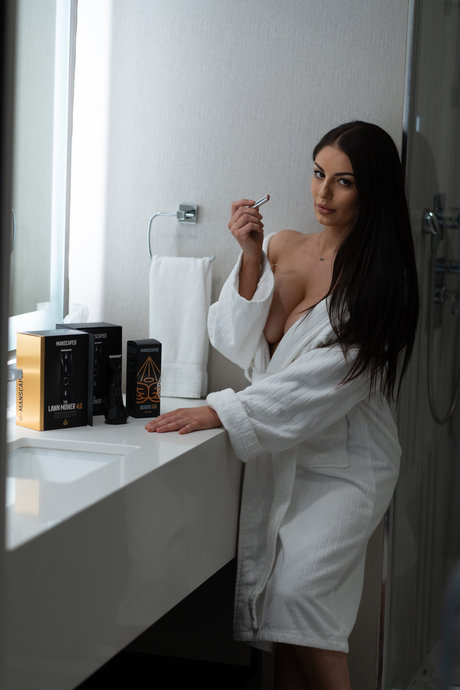 _Risrose nudes model picture