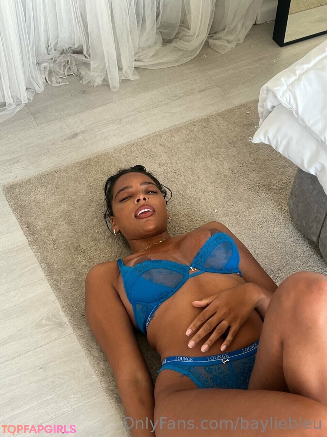 Bayliebleu erotic actress pictures