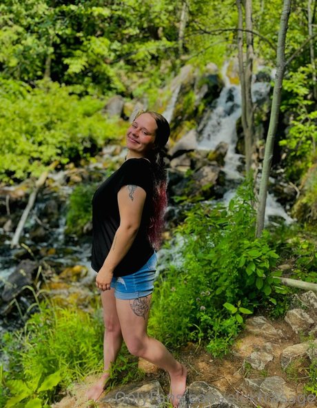 Sage Lux Sagelux pretty pornstar pictures