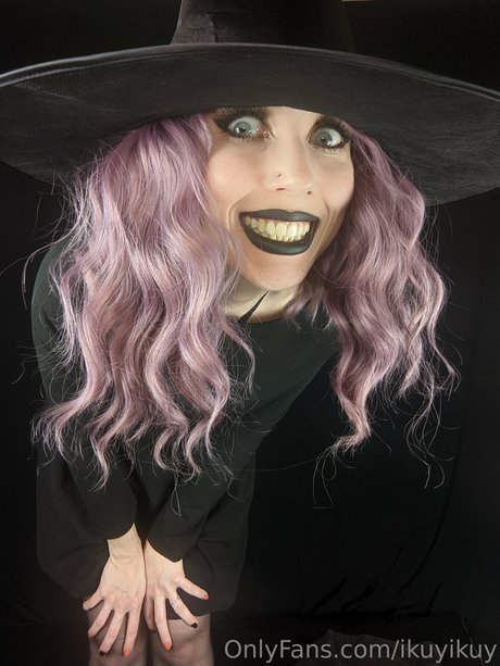 Ikuy Cosplayer pretty star images