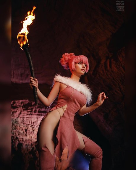 Narga Aoki art model photos