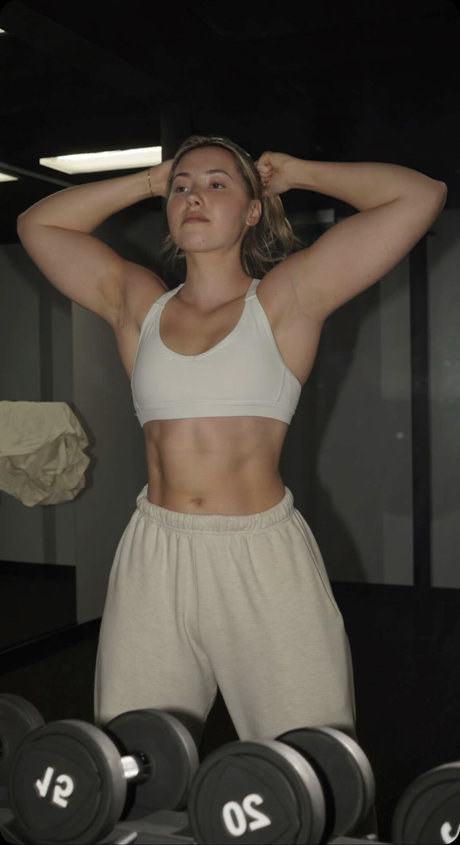 Alice Klomp star hot img