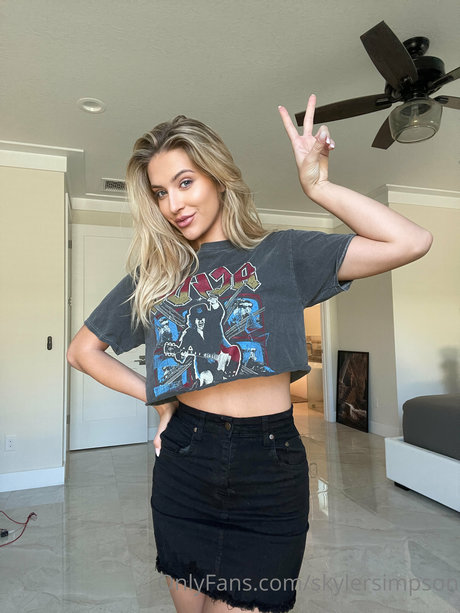 Skyler Simpson star nice images