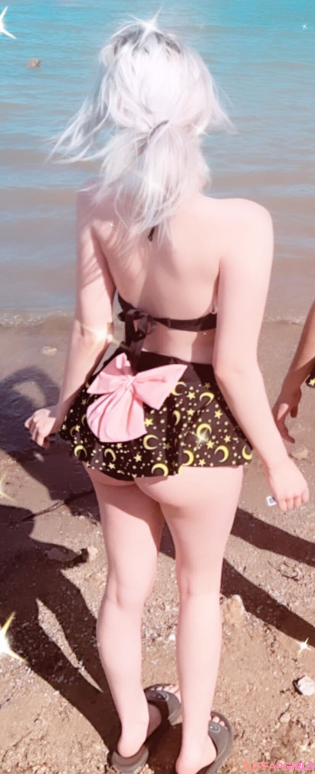 Sugoimeg pornographic model pics