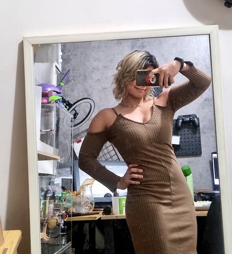 Nyaaati sexy actress pic