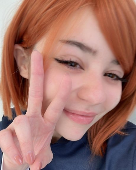 Sugashi_ model pornographic picture