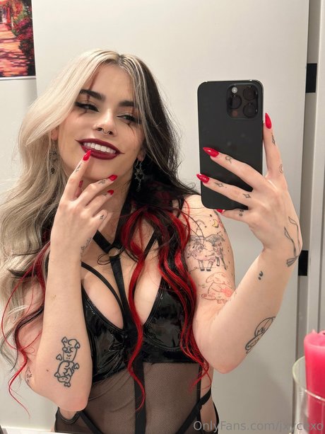 gym girls onlyfans hot picture