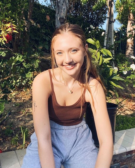 Jordan Burton top pornstar photos