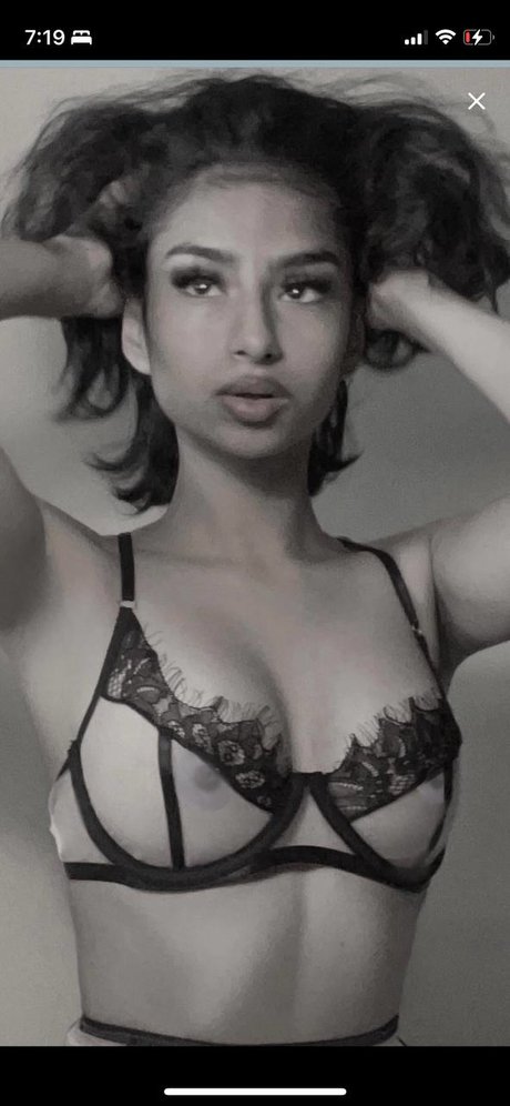 Kani Rosi best model pic