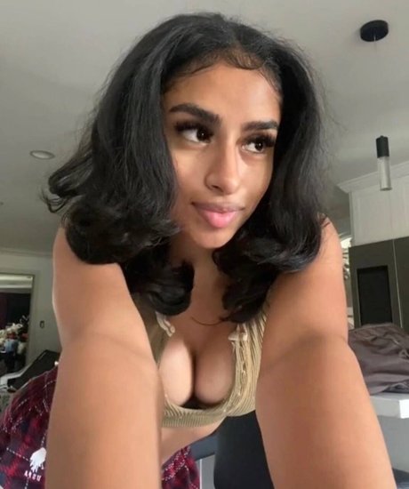 Kani Rosi pornstar hot image