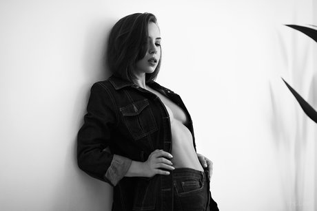 girl next door onlyfans top pic