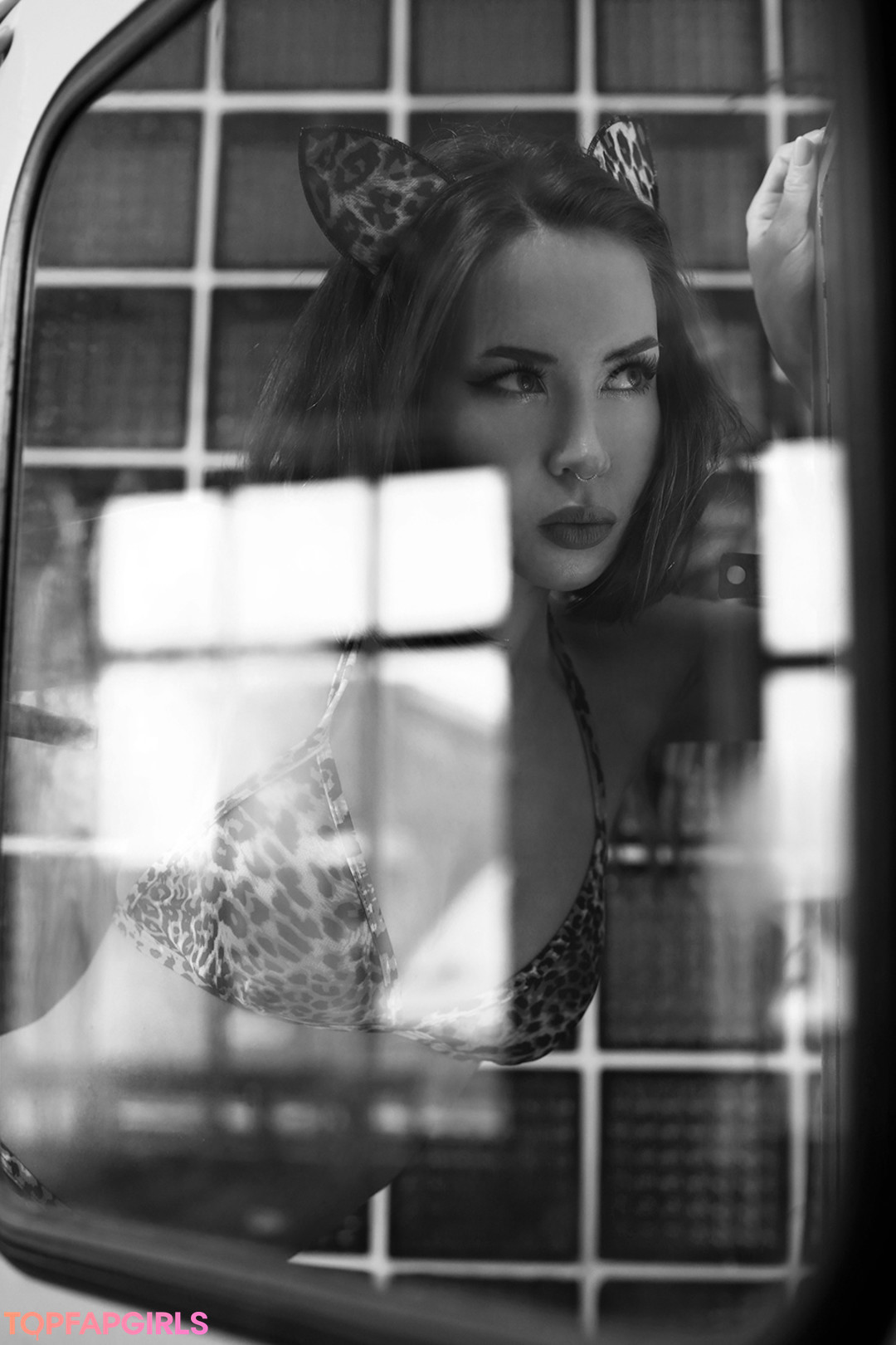 Natasha Roik pornstar erotic pictures