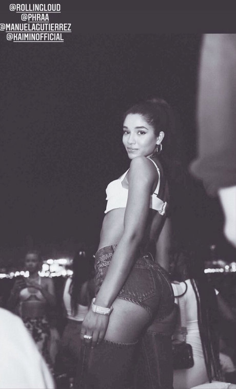 Yovanna Ventura naked pornstar galleries