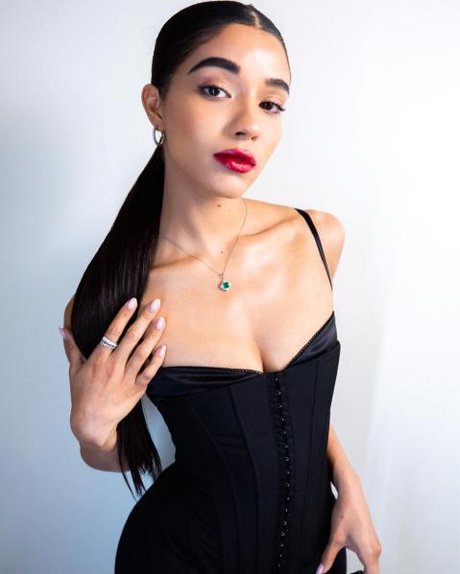 Yovanna Ventura pornstar beautiful image