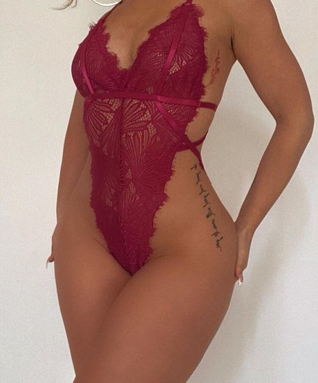 brunette petite onlyfans sexy nude galleries