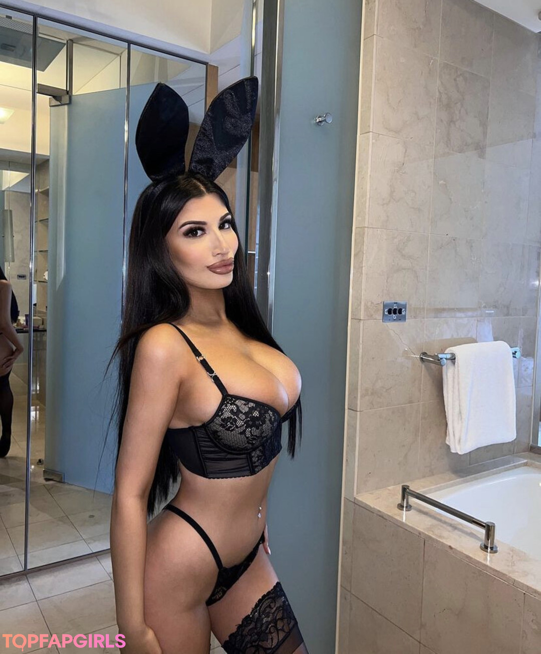 Melissa Stefoulis art actress picture