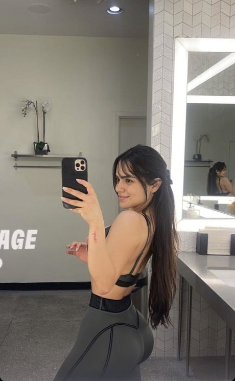 Samadhi Zendejas sexy pornstar galleries