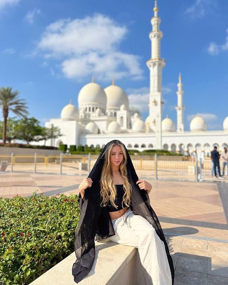 Charly Jordan star sexy image