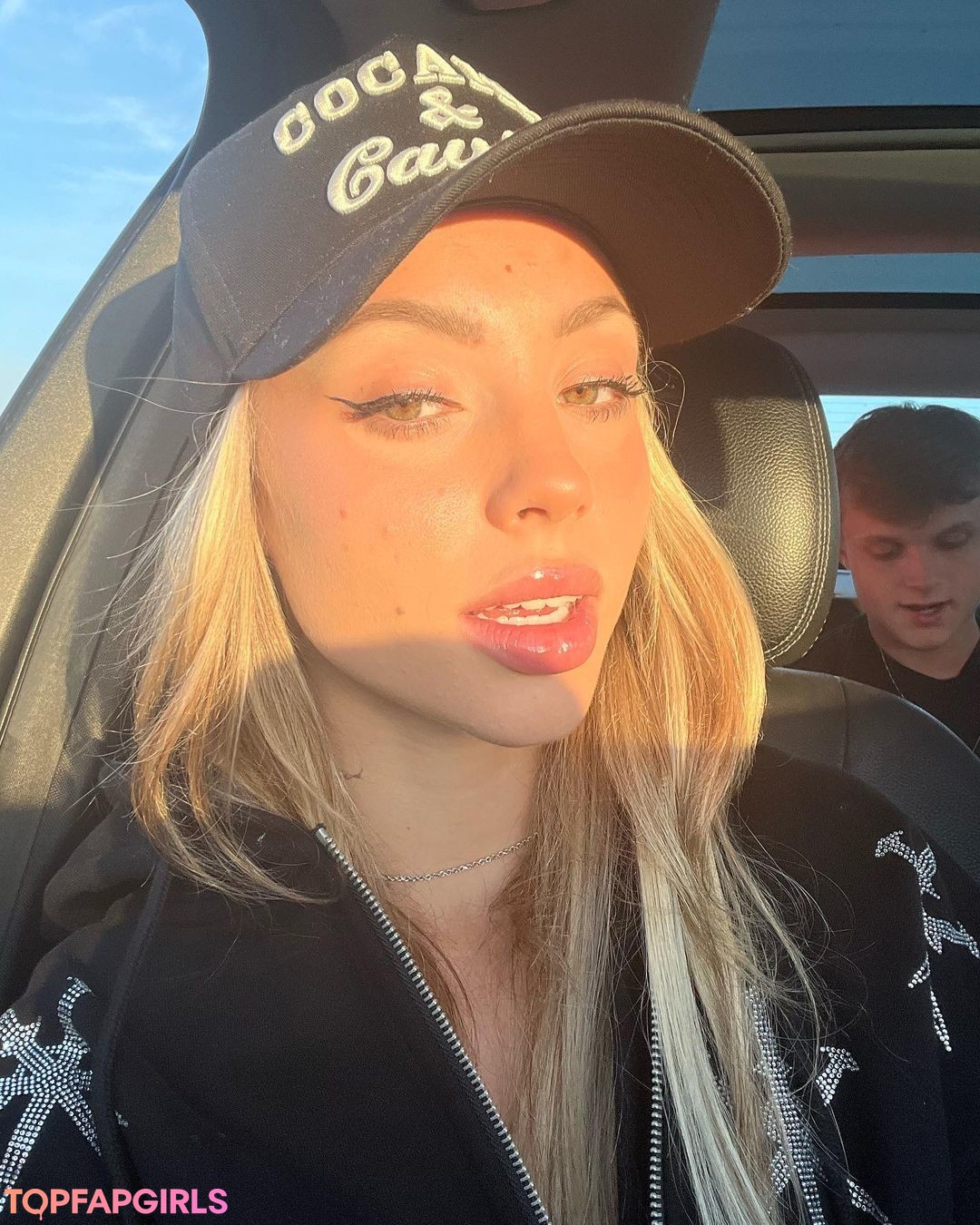 curvy star onlyfans nude pictures