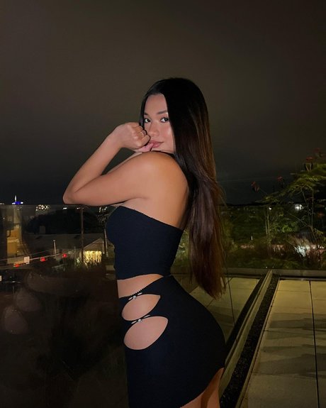 clothed onlyfans hot sex picture