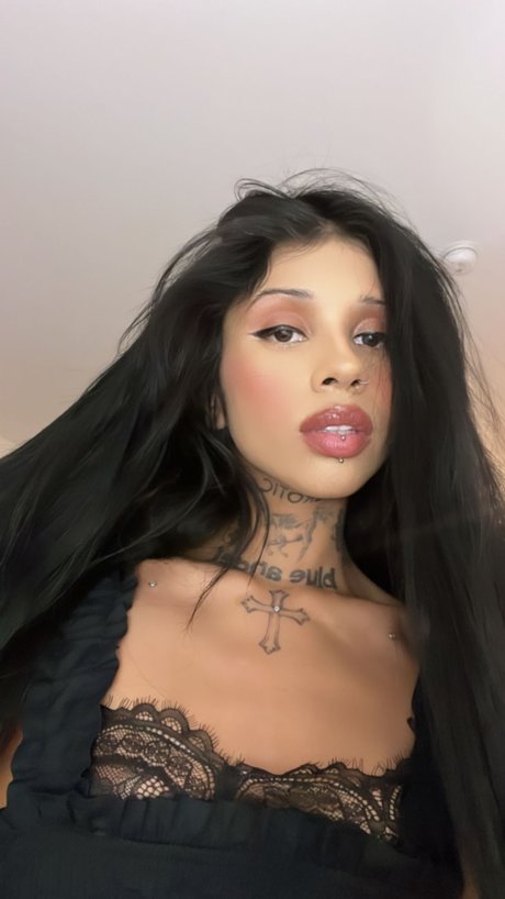 _Andrea Cervantes erotic actress pic