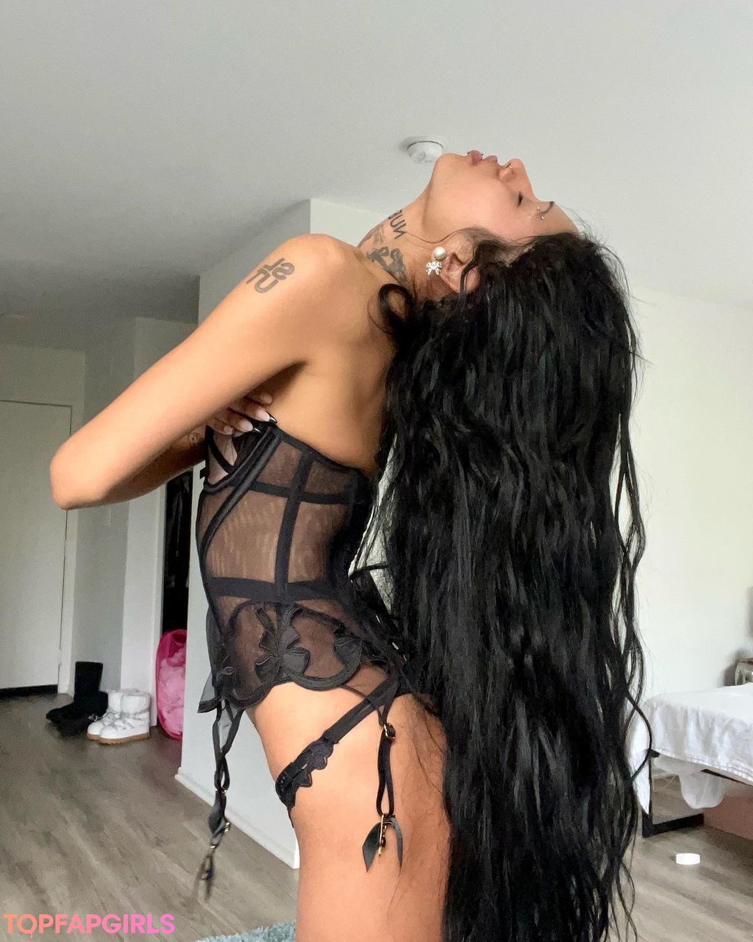 teen fisting onlyfans sexy pic