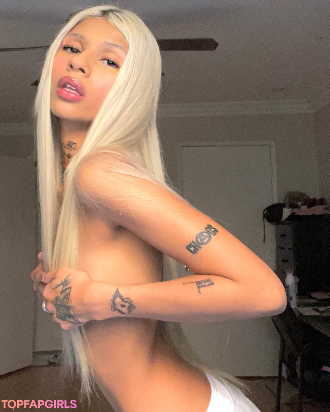 Andrea Cervantes hd pornstar image