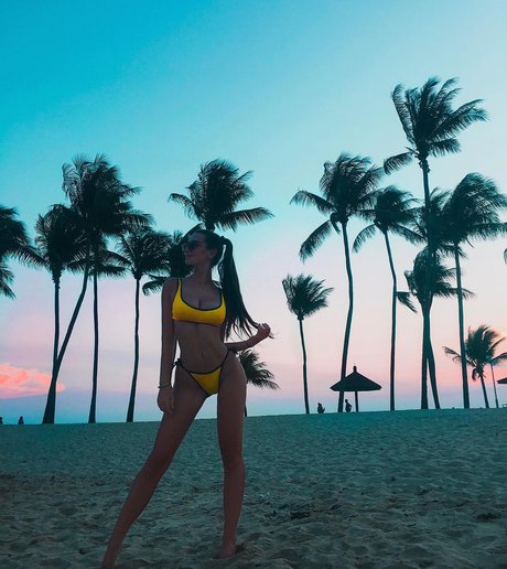 Emma Char nude star images