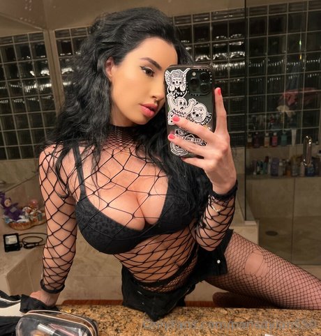 Paris Dylan_ star erotic pic