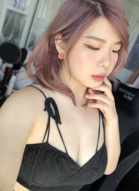 Anikauwu pornstar naked gallery