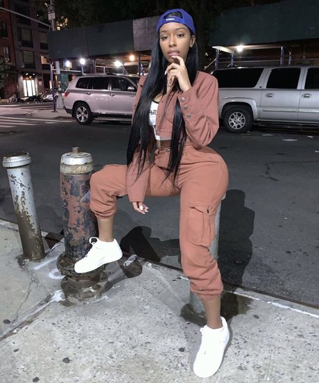 Ashley Burgos nice model image