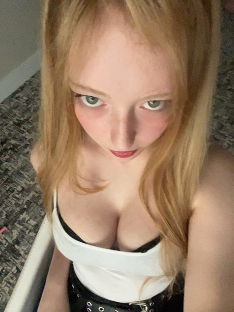 Initialelon top actress image