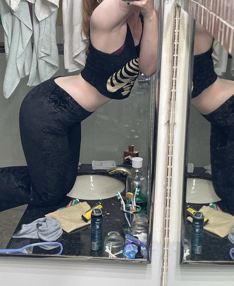 Initialelon sex actress photos