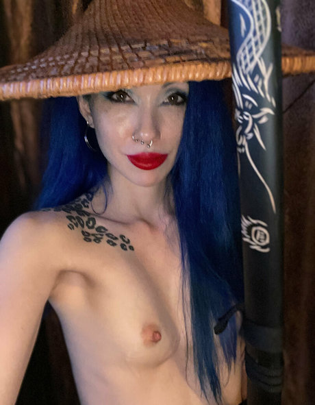 xomel exclusive star image