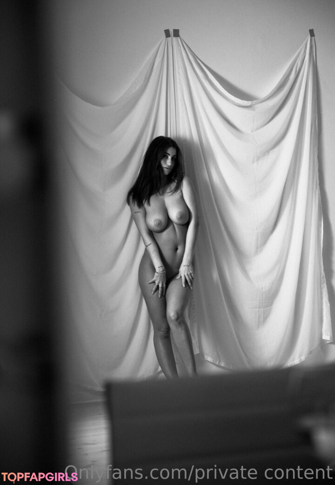 Daniella Papadopoulos naked star photos