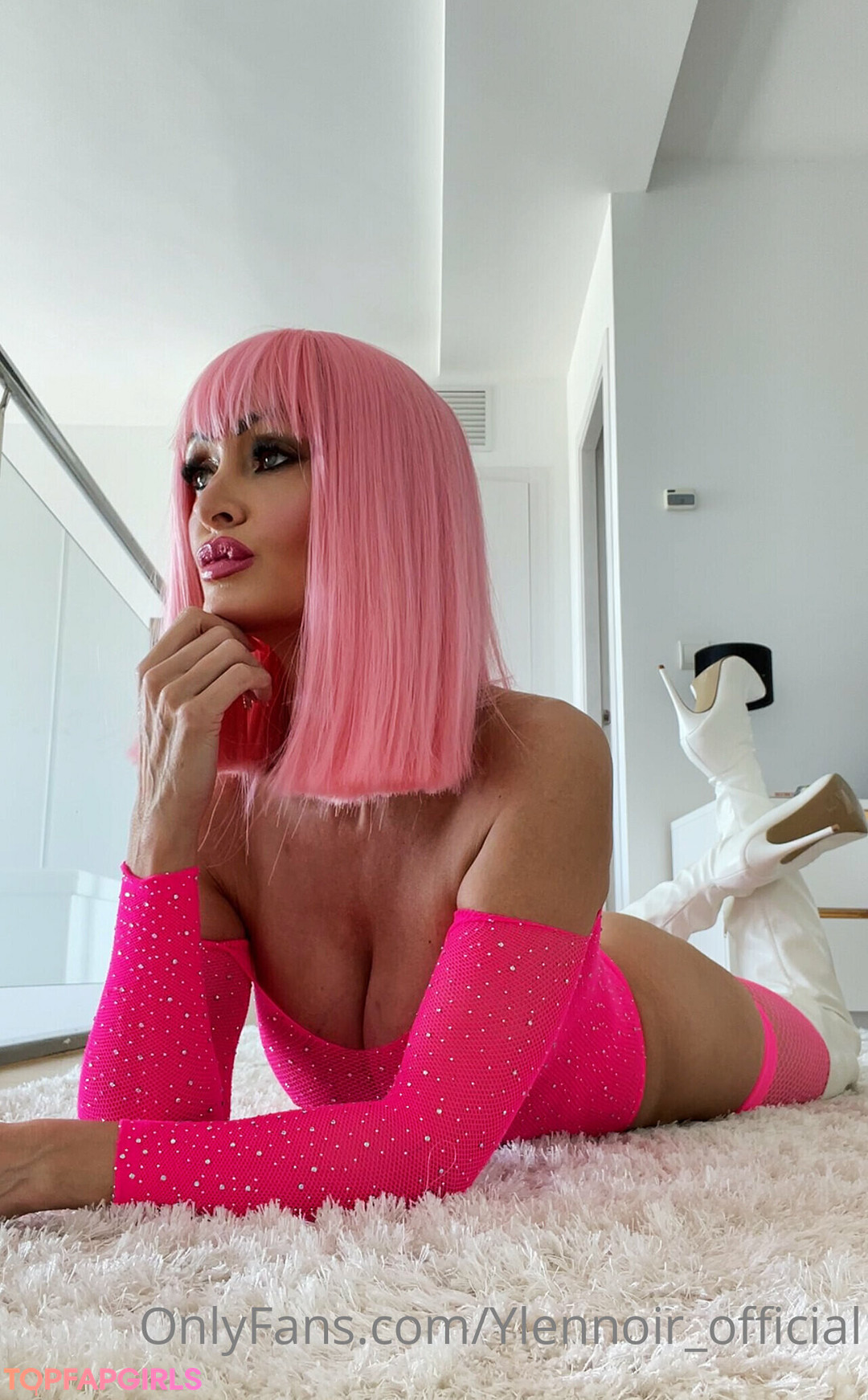 smile onlyfans free nude photo