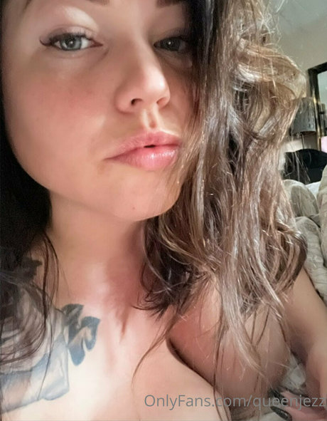 Queenjezz best actress pics