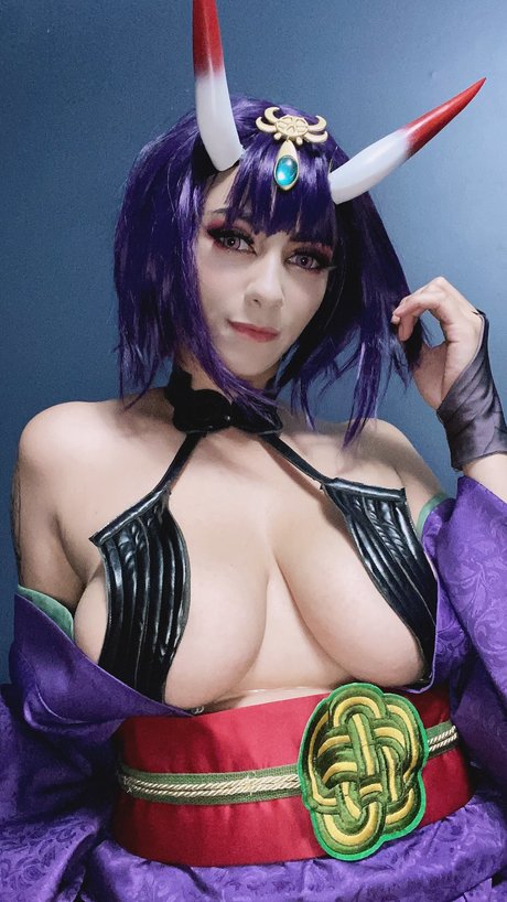 Plushiecos sex model photo