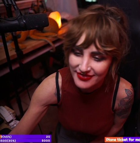 busty teen onlyfans free gallery