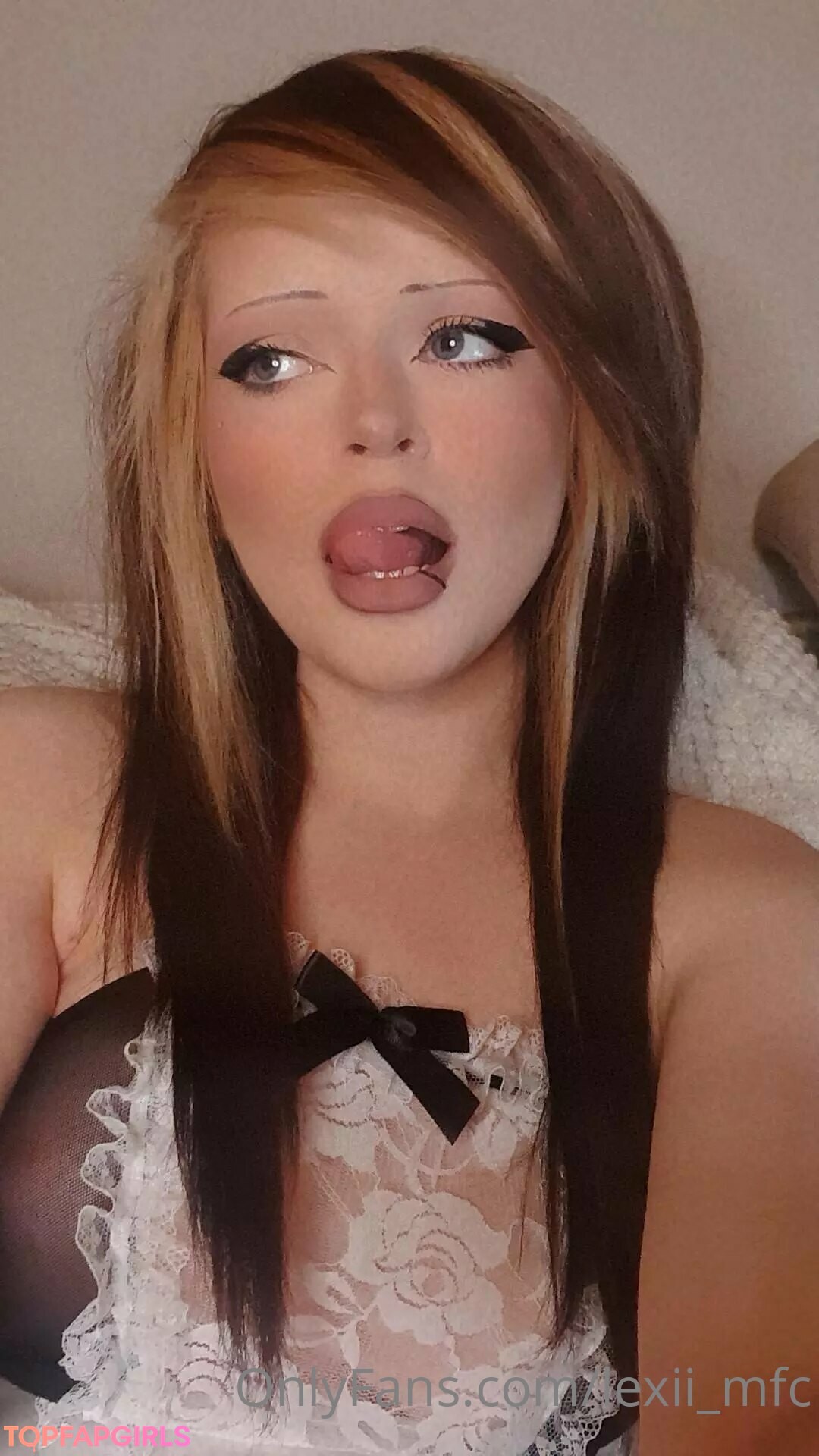 blonde bikini onlyfans beautiful naked image
