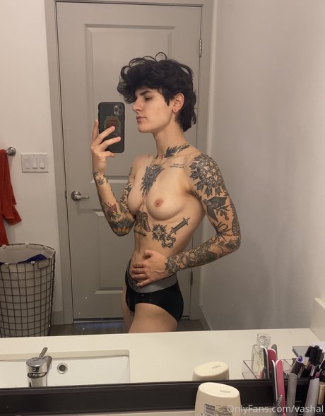 Vasiliki Halastaras pornstar nude pictures