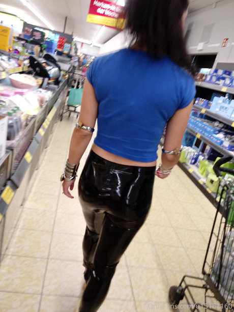 Sophie Elodie high quality actress pics