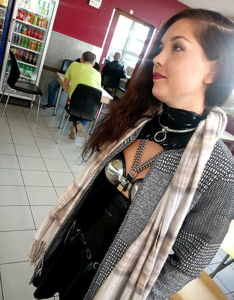 lesbian strapon onlyfans best archive