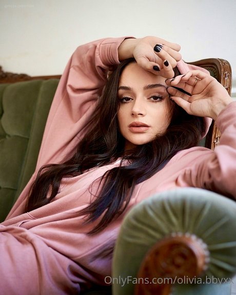 alessandra rosesi model free pics